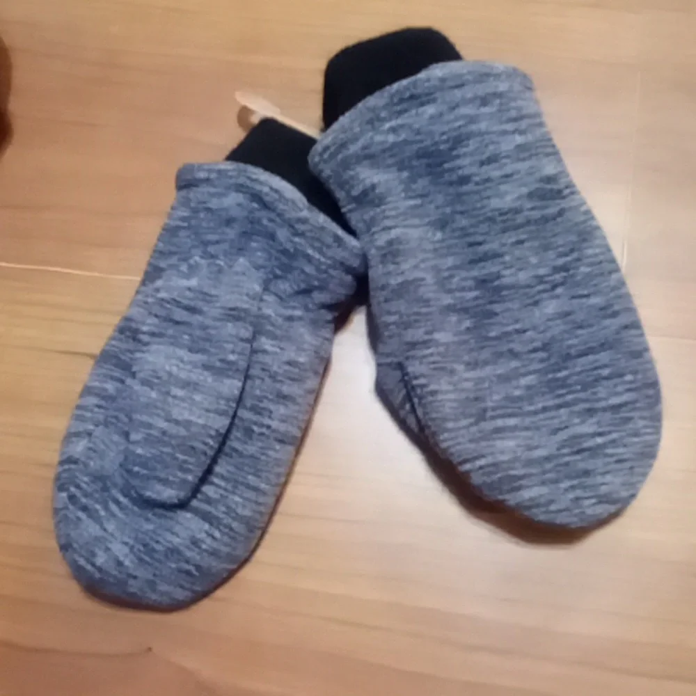 Bundle-toddler beanie w/matching mittens-2T-5T